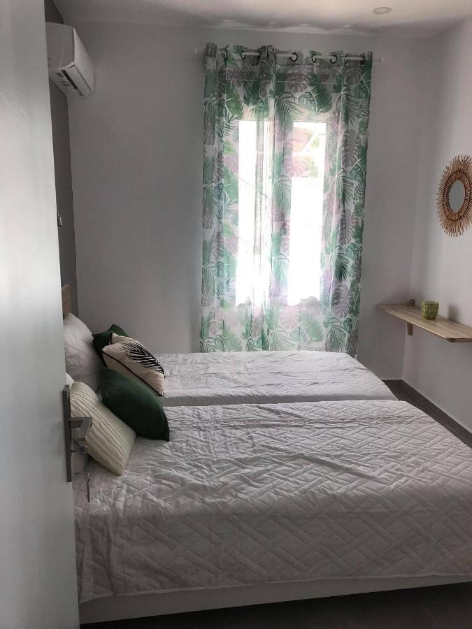 Calma Apartment มาซูรี ภายนอก รูปภาพ